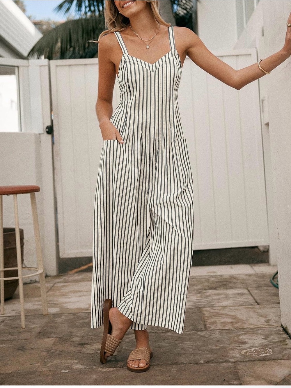 CUPSHE Women Striped Jumpsuit Cutout Back Summer Romper with Pockets - Small